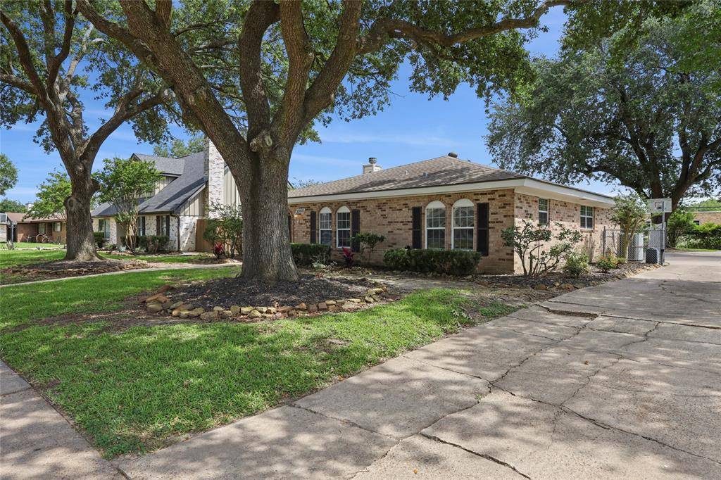 Nederland, TX 77627,1008 N 30th ST