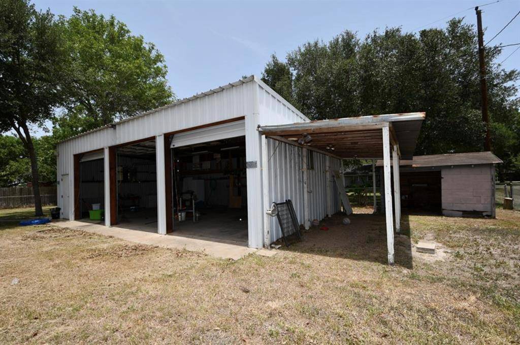 El Campo, TX 77437,1800 Byrne ST