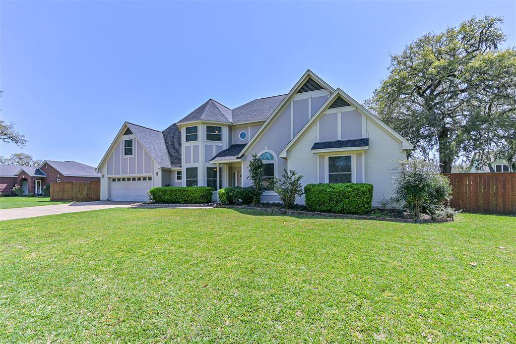 West Columbia, TX 77486,211 Wentworth DR