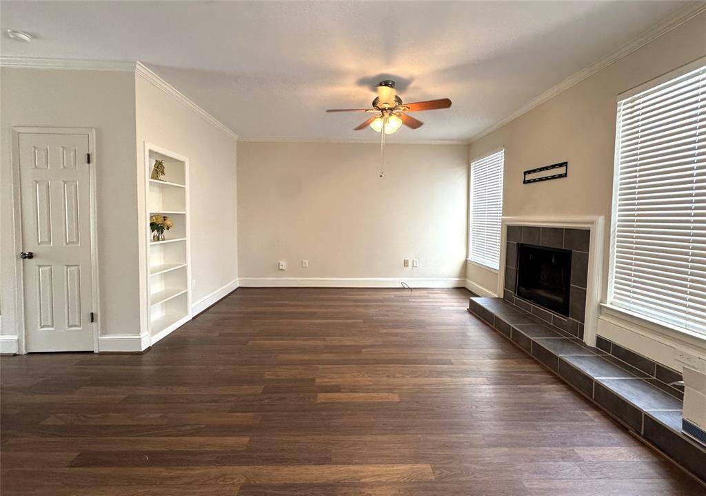 Houston, TX 77079,1083 Country Place DR #28