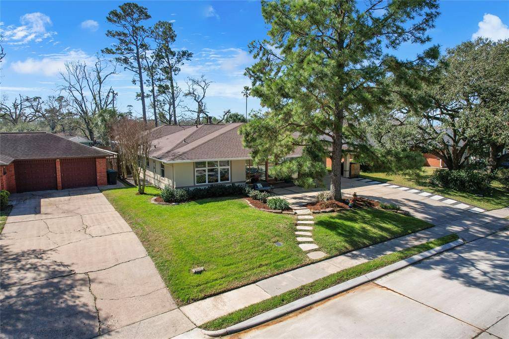 Houston, TX 77008,6211 Grovewood LN