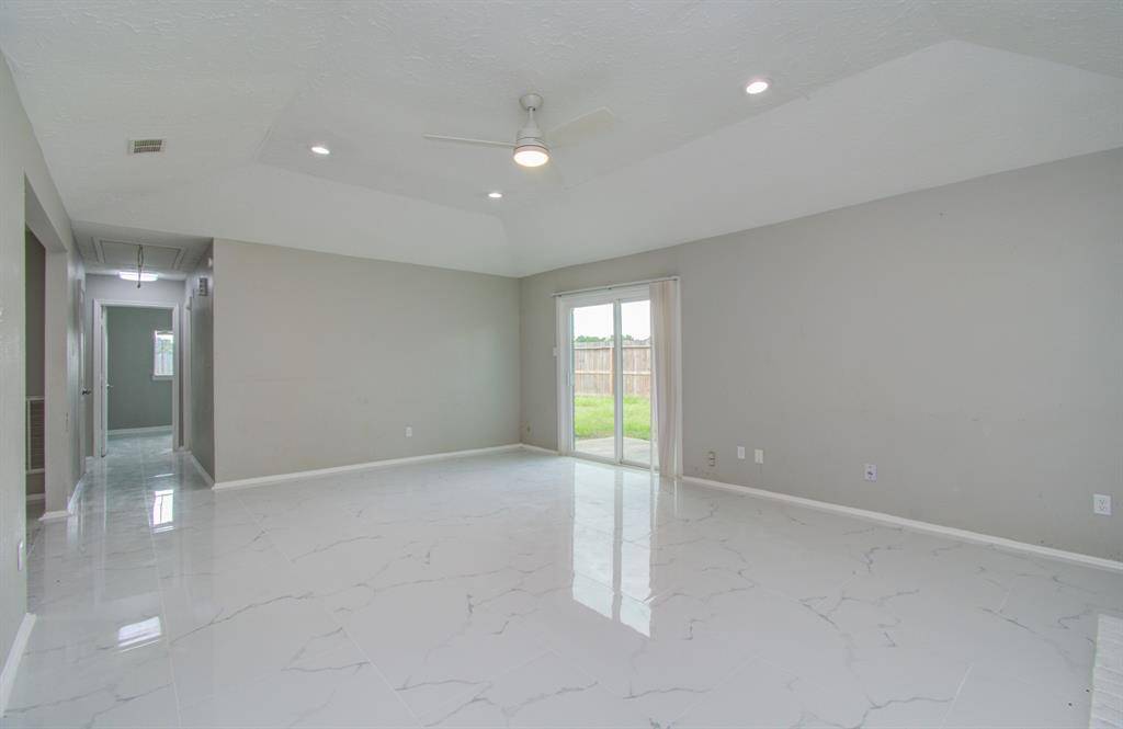 Stafford, TX 77477,326 Fair Oak DR