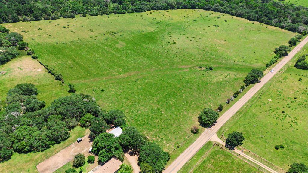 Alleyton, TX 78935,000 Henneke Road