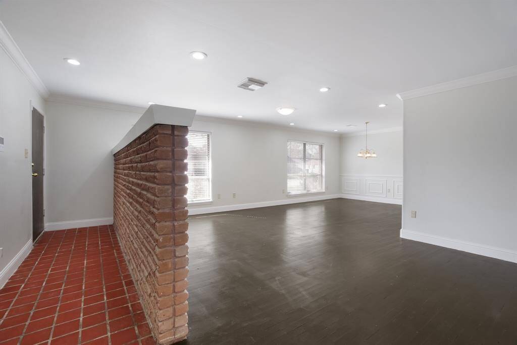 Houston, TX 77045,2902 Wuthering Heights DR