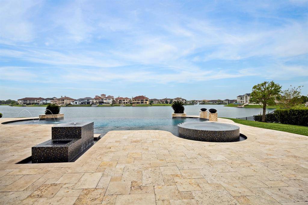 Sugar Land, TX 77479,18 Miramar Heights CIR