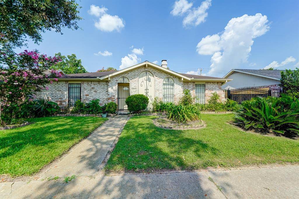 Houston, TX 77099,8802 Brookwulf DR