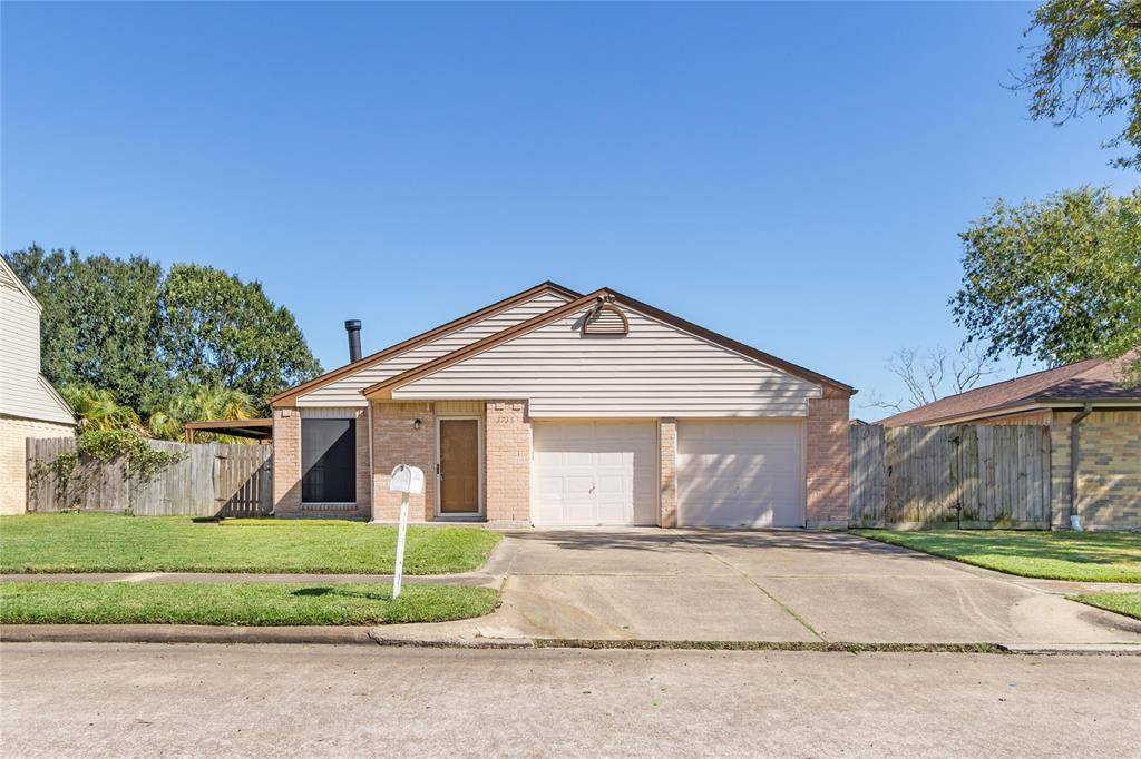 Pasadena, TX 77505,3735 Monmouth LN