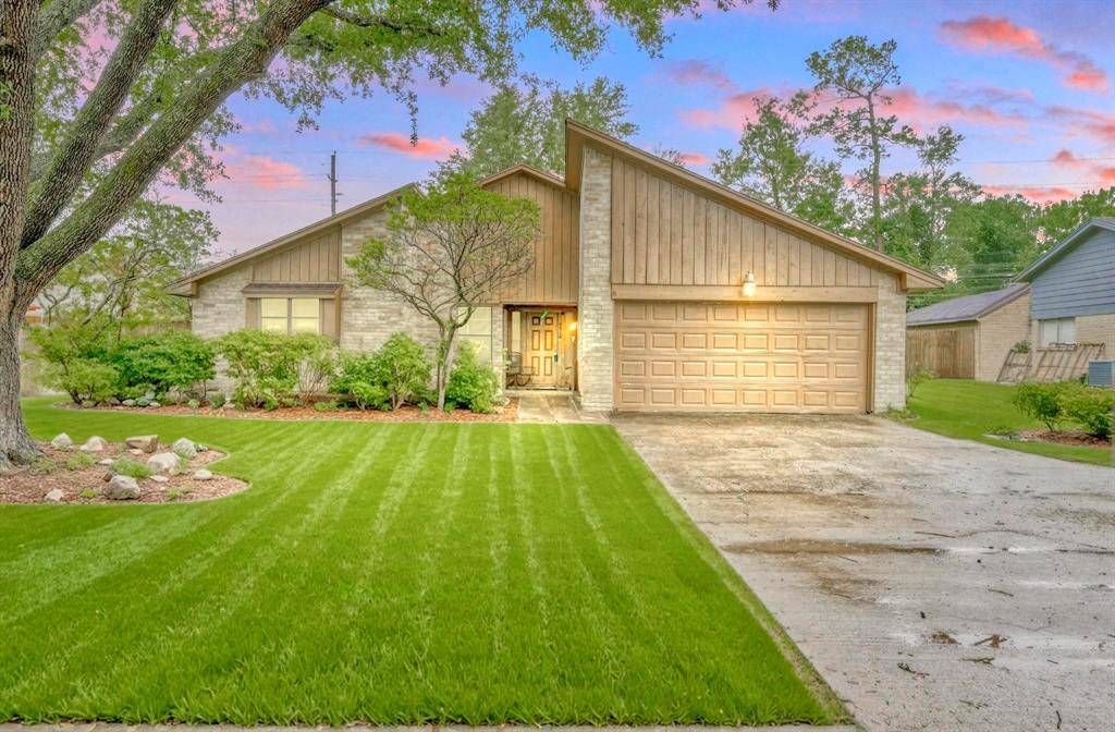 Baytown, TX 77521,9810 Bayou Woods DR