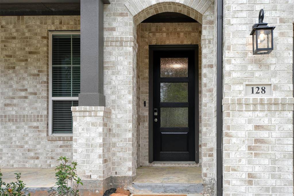 Montgomery, TX 77316,128 E Cascade Heights DR