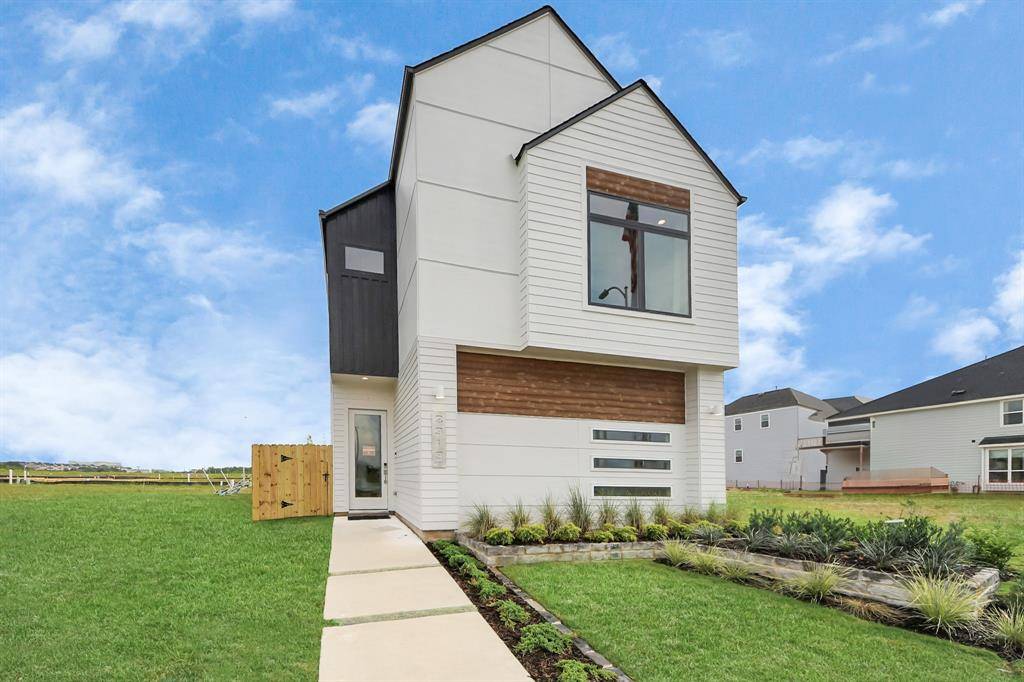 Houston, TX 77051,9141 La Pau LN