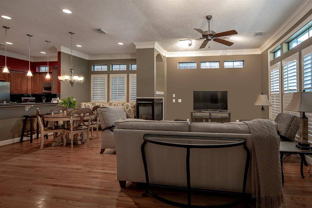 The Woodlands, TX 77380,12 Riva ROW