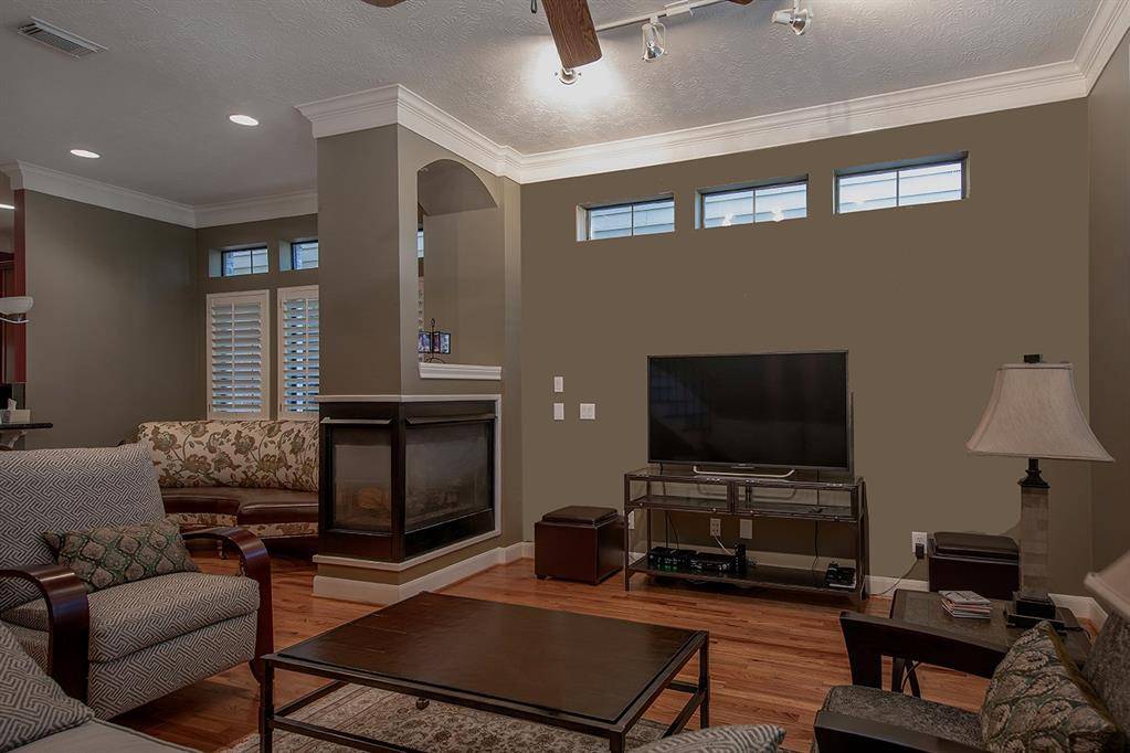 The Woodlands, TX 77380,12 Riva ROW