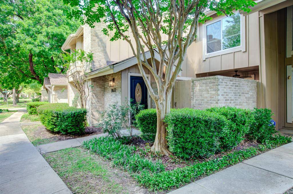 Houston, TX 77077,11632 Village Place DR #323