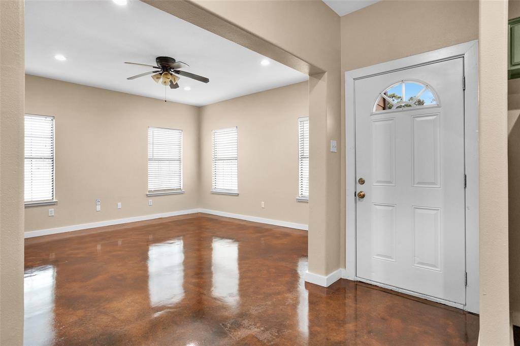 Huntsville, TX 77340,3129 Molly DR