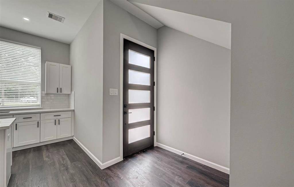 Houston, TX 77021,7035 Goforth ST