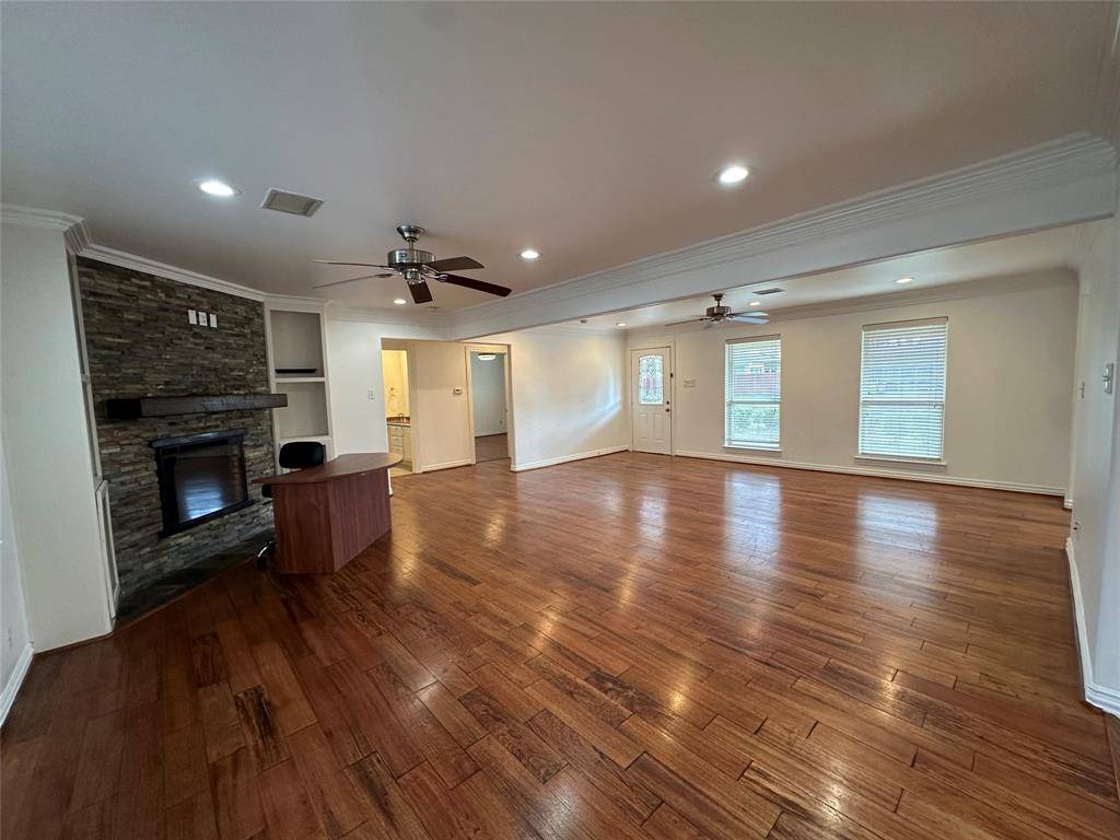 Houston, TX 77055,8522 Westview DR