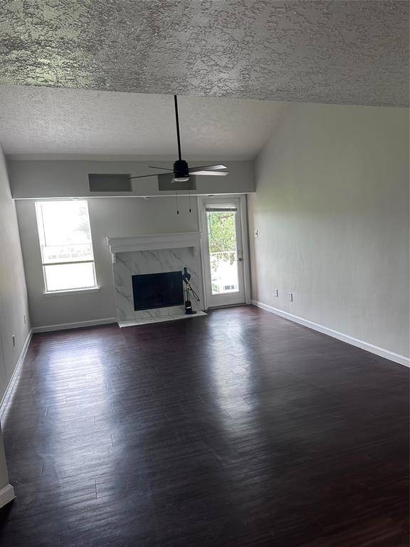 Houston, TX 77055,2011 Spenwick DR #520