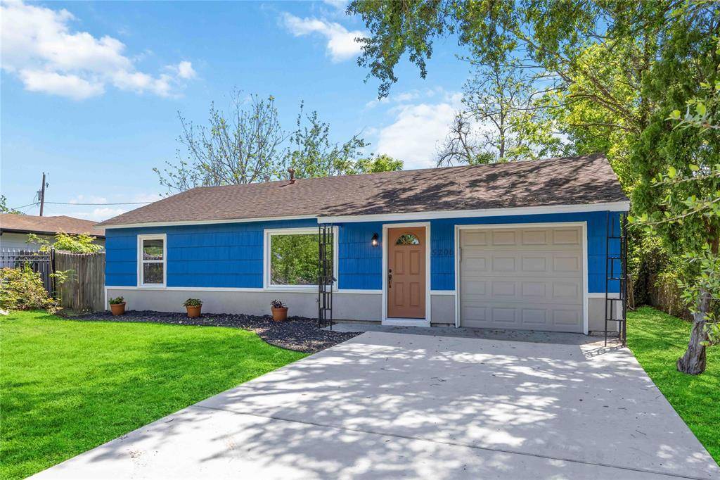 Houston, TX 77033,5206 Willow Glen DR