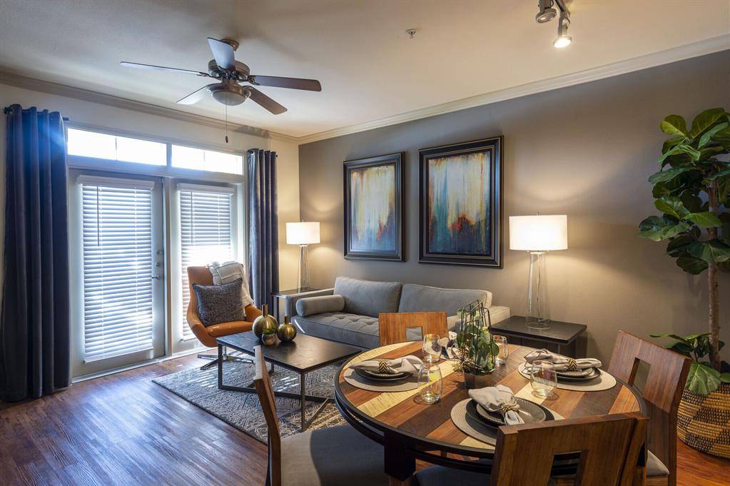 Houston, TX 77054,8877 Lakes At 610 DR #260