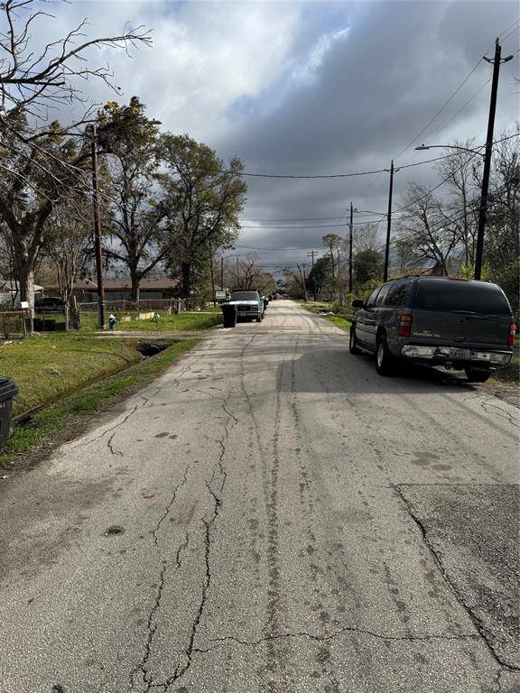 Houston, TX 77026,5419 Pardee ST