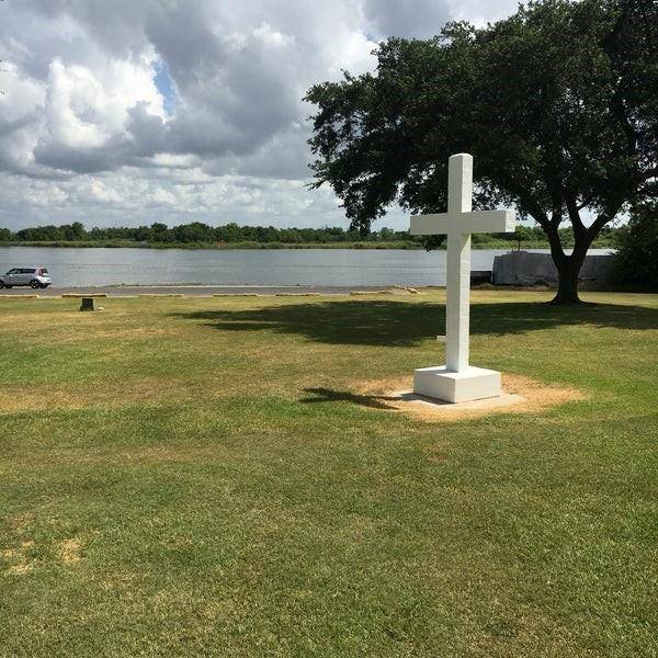 Port Neches, TX 77651,2305 8th ST