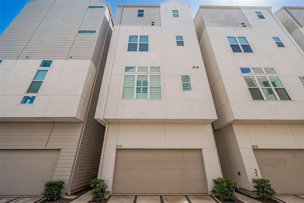 Houston, TX 77055,5919 E Post Oak LN