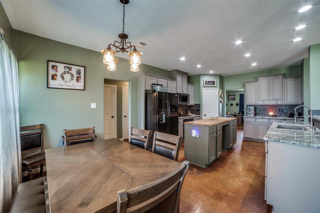 Sabinal, TX 78881,2259 County Road 325