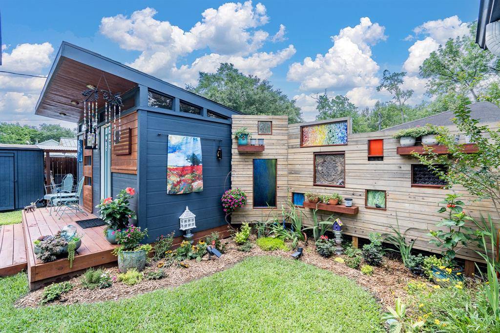 Tomball, TX 77375,211 S Poplar ST