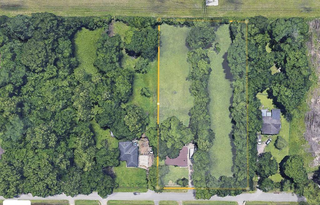 Houston, TX 77032,5626 Edward DR