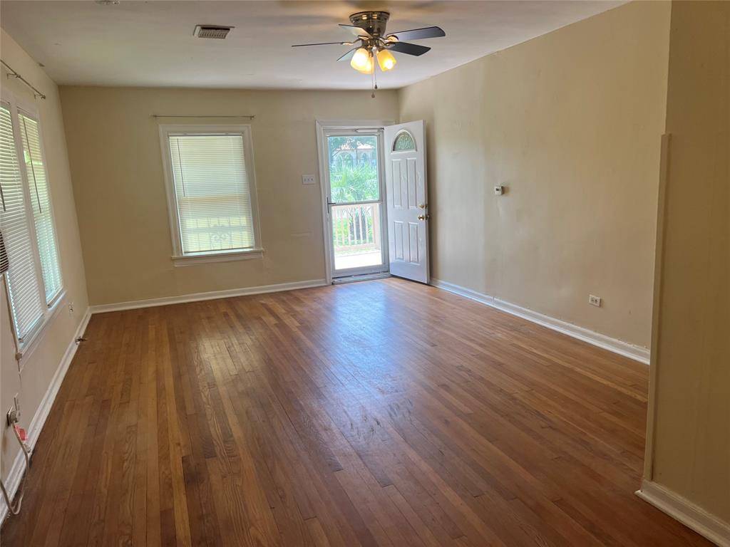 Houston, TX 77023,1836 Matamoras ST
