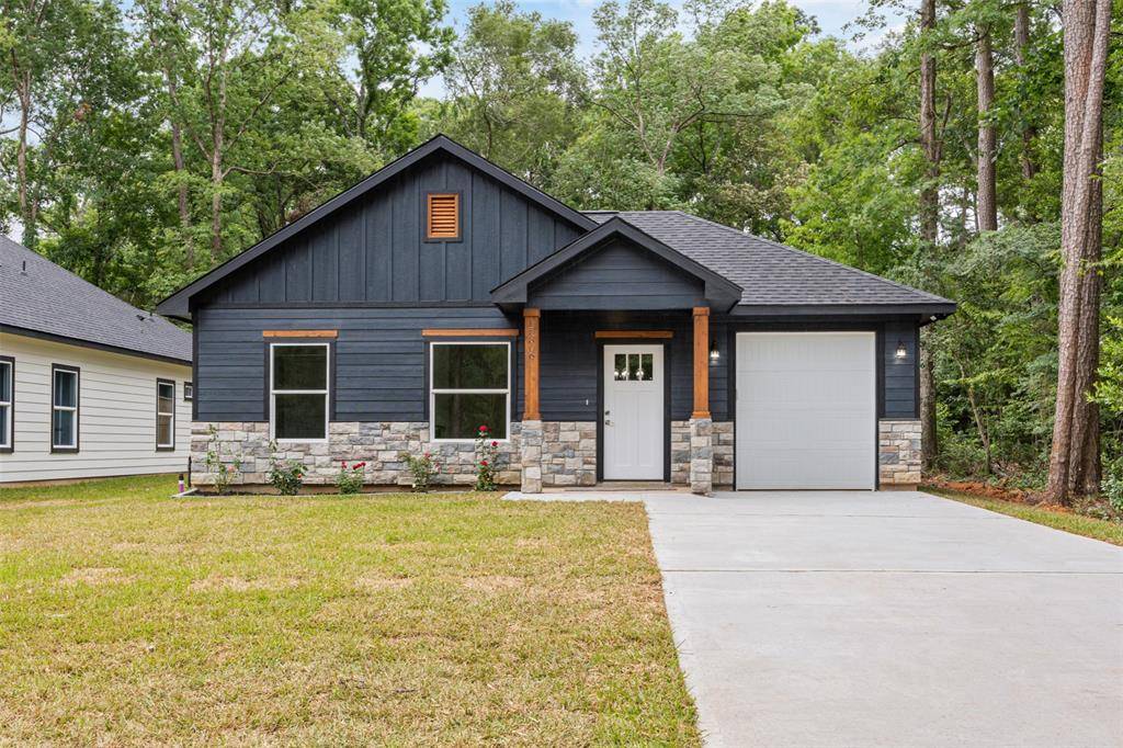 Willis, TX 77378,15306 Austin