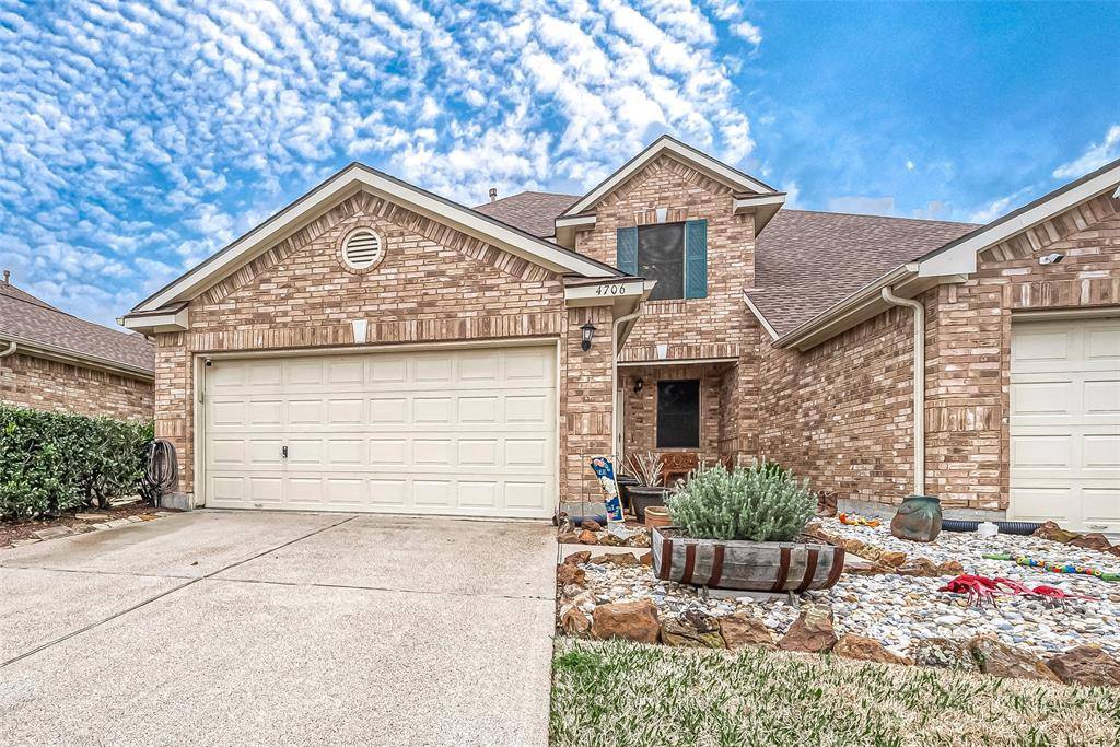 Pasadena, TX 77505,4706 Arbor LN