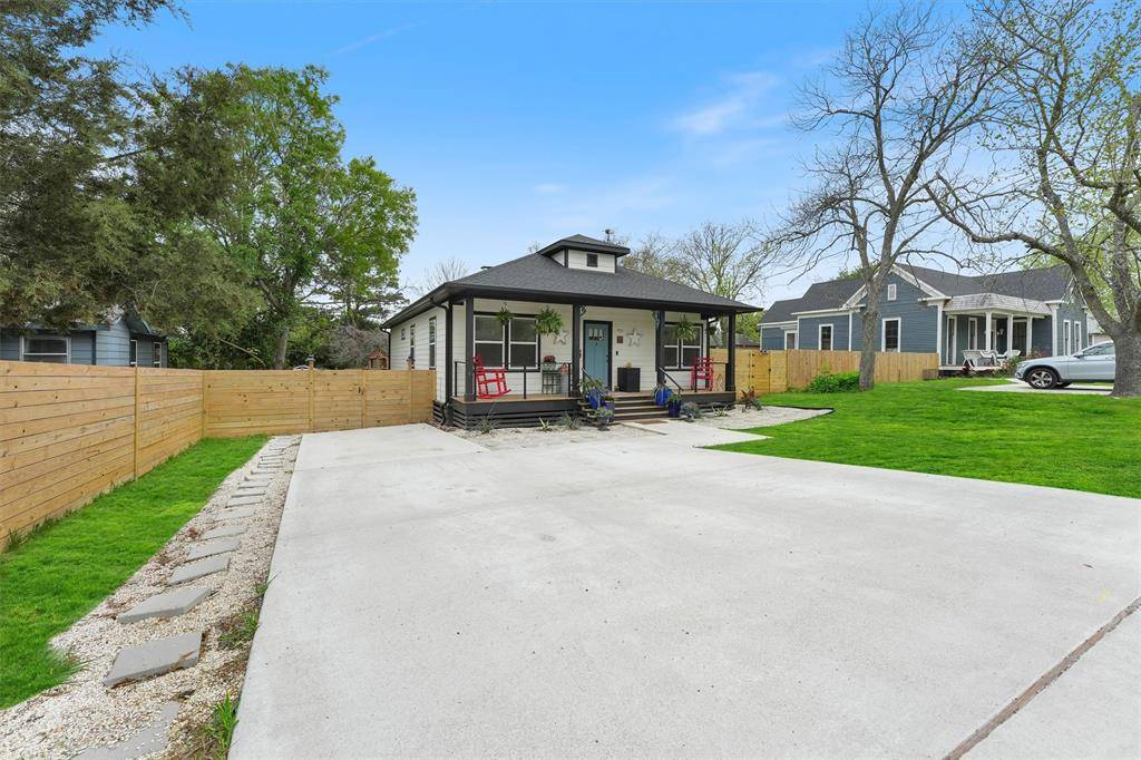 Brenham, TX 77833,703 W Fifth ST