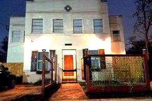 Houston, TX 77011,5105 Sherman Street #6