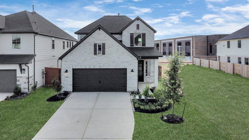 Katy, TX 77493,7223 Blue Gentiana LN
