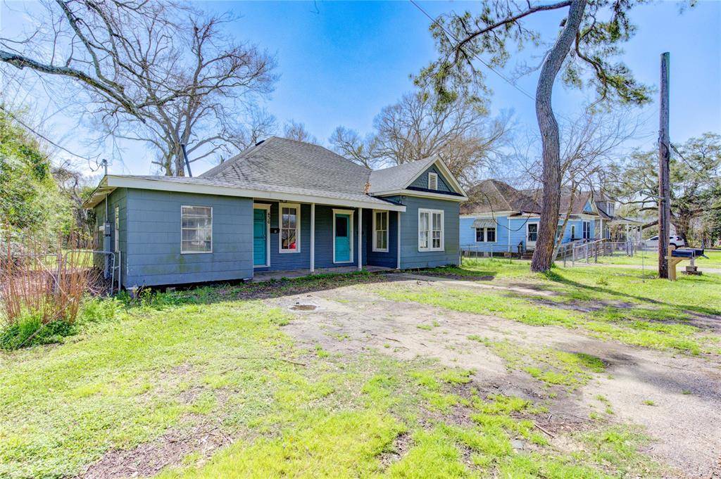 Angleton, TX 77515,436 E Peach ST