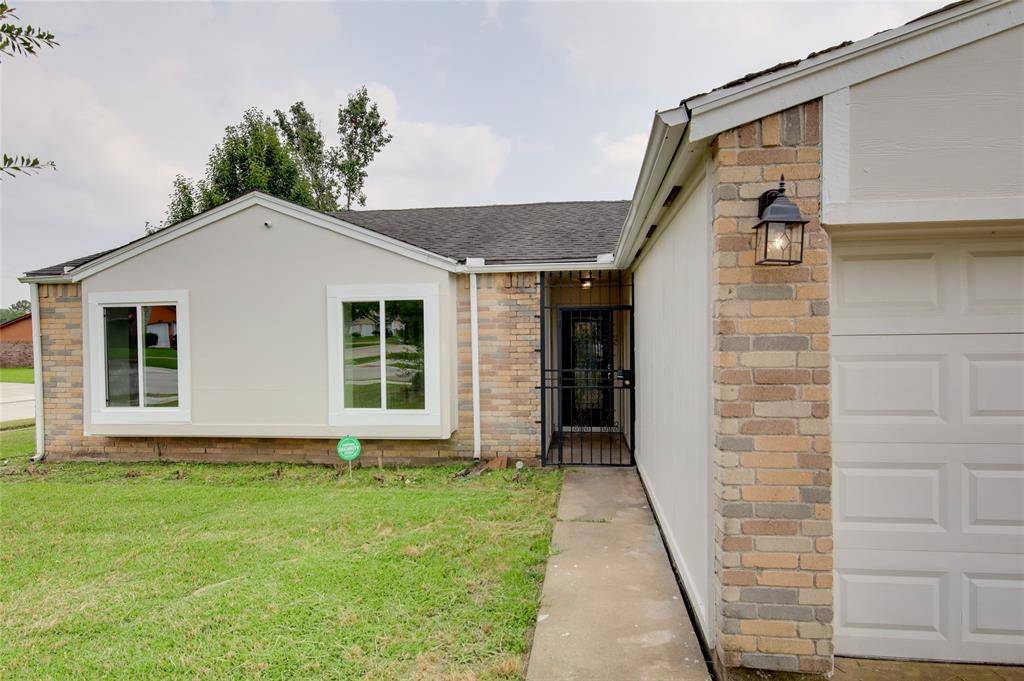 Houston, TX 77489,15803 Pryor DR