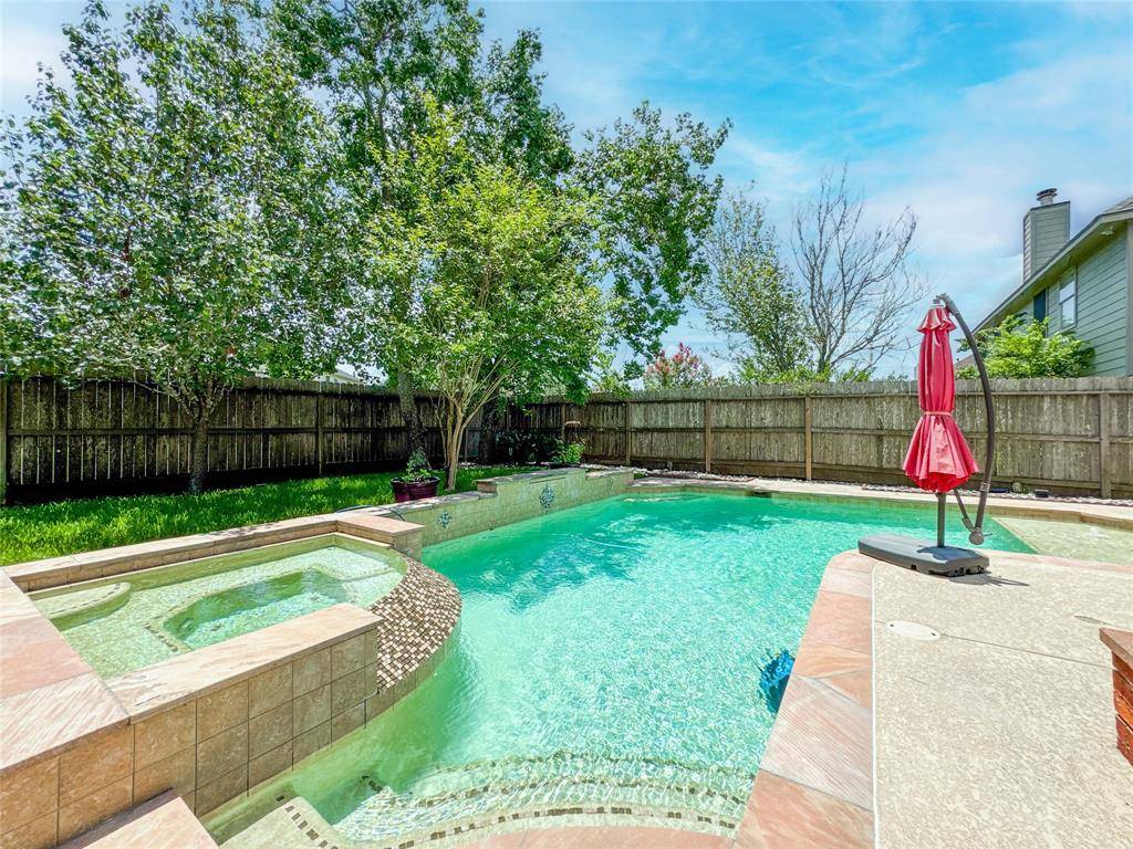 Pearland, TX 77581,3713 Pinehurst DR