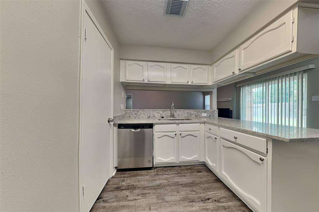 Houston, TX 77064,10010 Crescent Moon DR