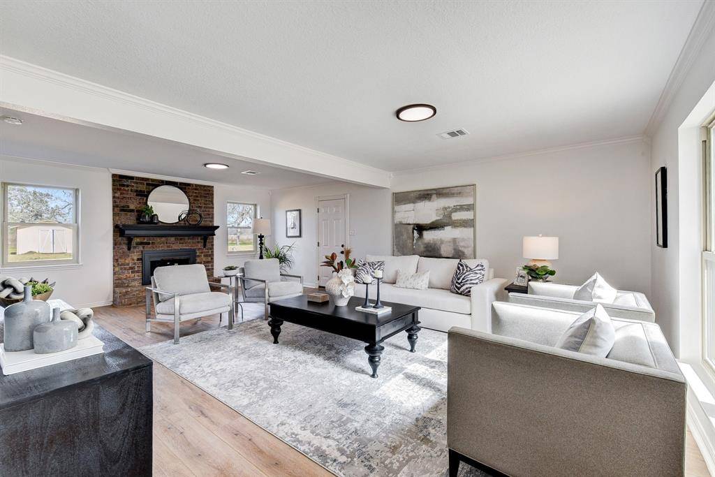 Angleton, TX 77515,211 Coleman DR