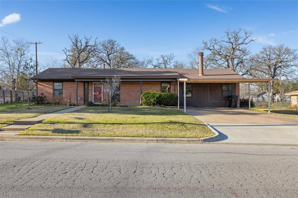 Bryan, TX 77802,902 Mitchell ST