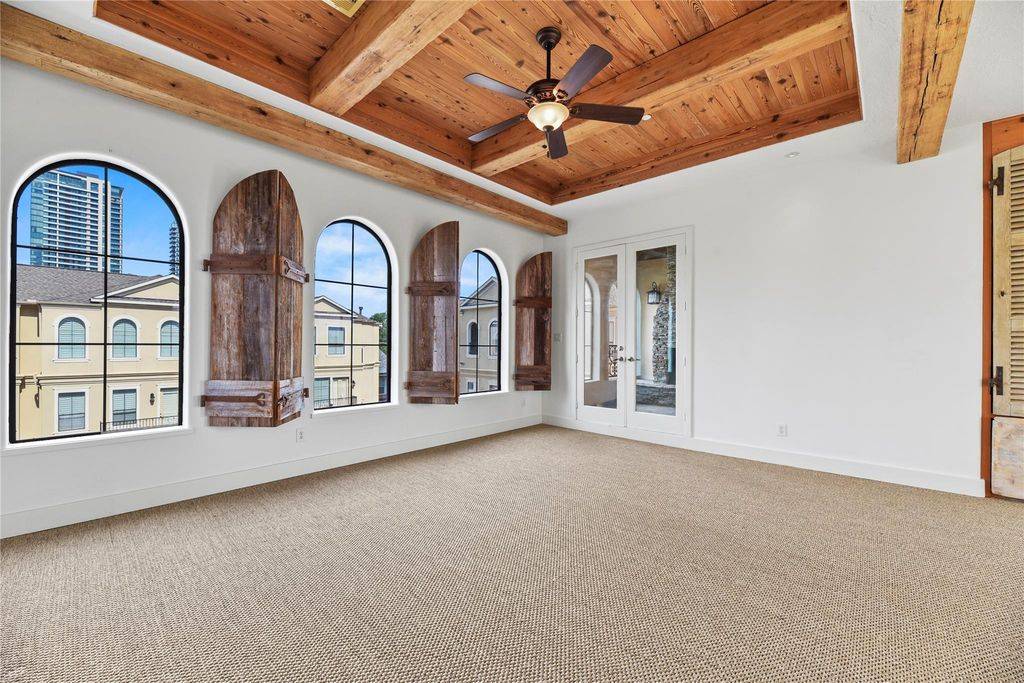 Houston, TX 77006,624 Harold ST