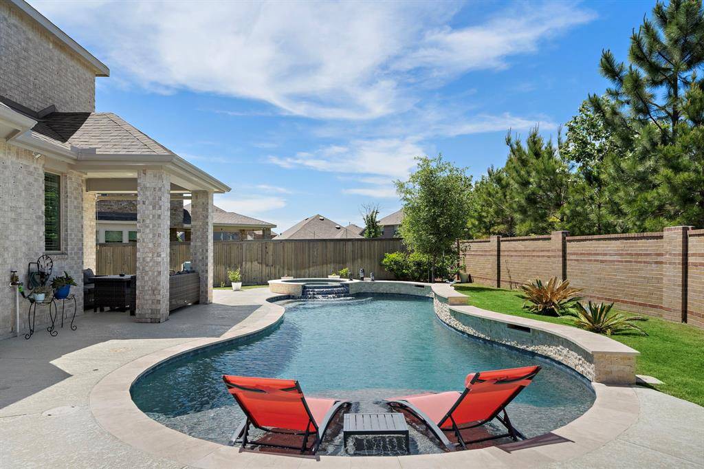 Cypress, TX 77433,15039 Eves Necklace CT