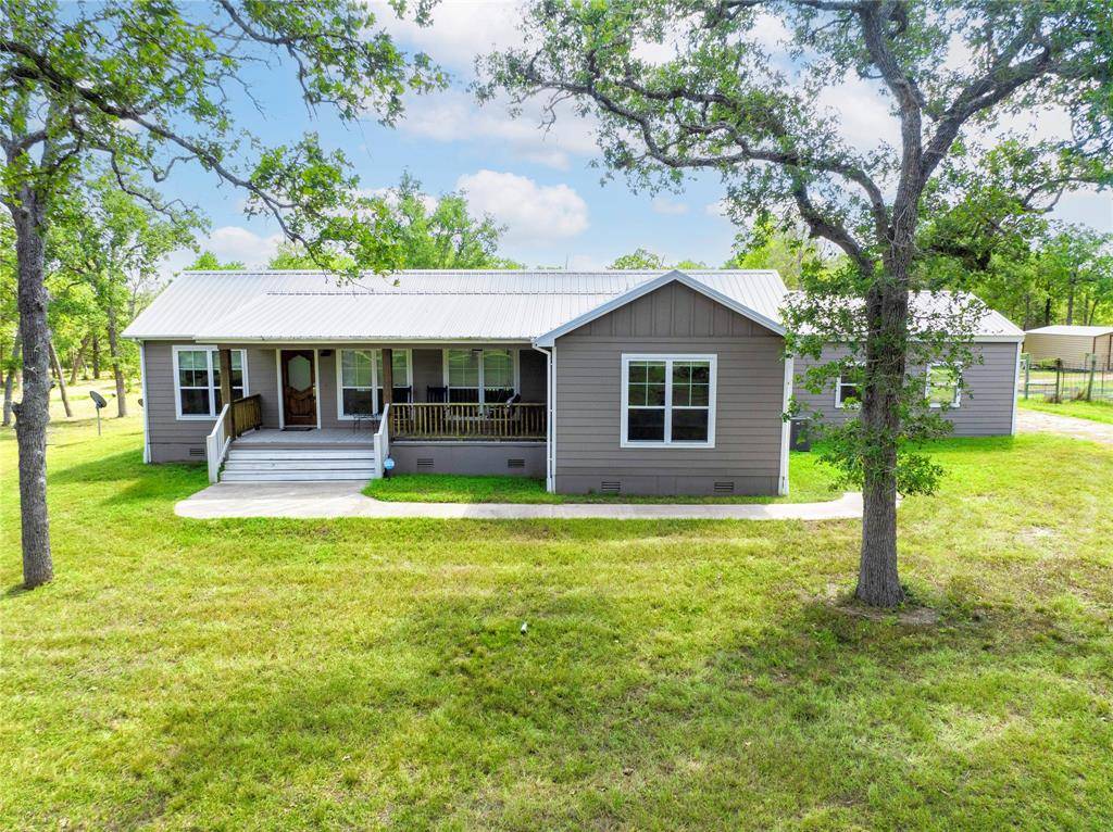 Hallettsville, TX 77964,5689 CR 132