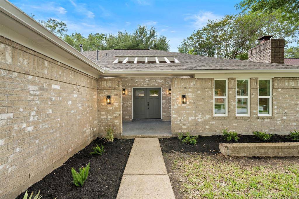 Sugar Land, TX 77498,407 Abbott CIR