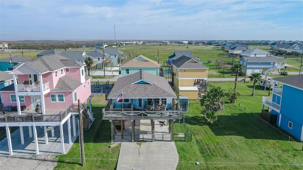 Crystal Beach, TX 77650,958 Meynig DR