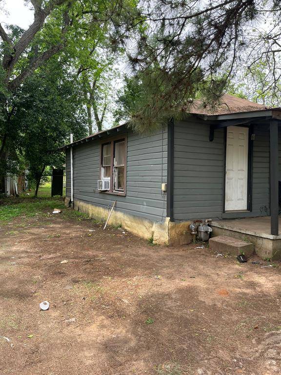 Palestine, TX 75801,822 W Louisiana ST