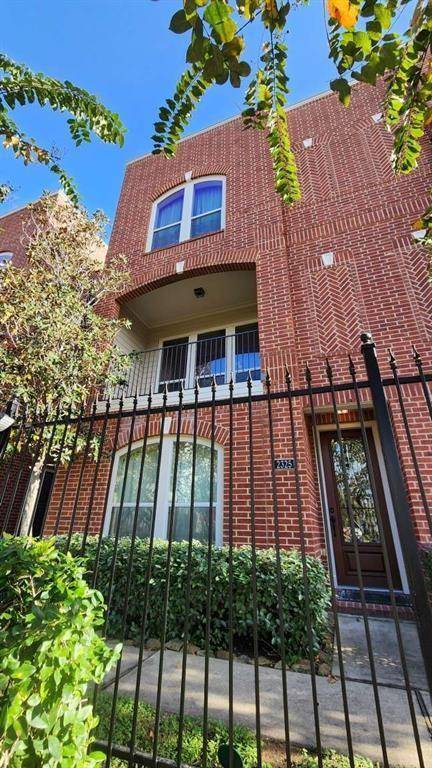 Houston, TX 77004,2325 Hutchins ST