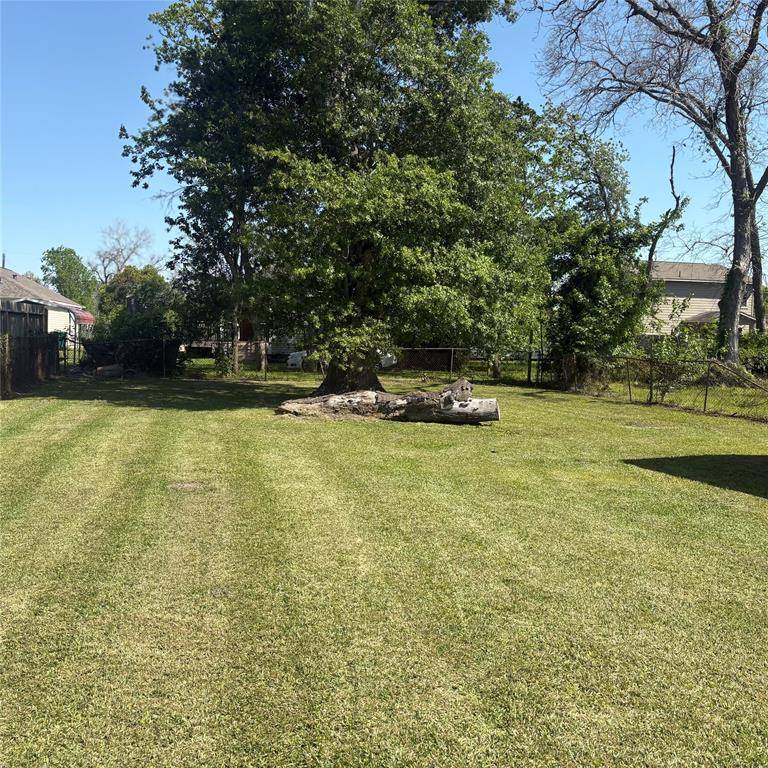 La Marque, TX 77568,2013 Rosalee ST