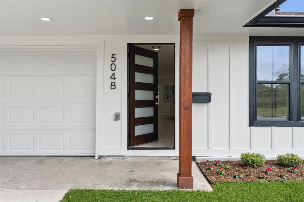 Houston, TX 77092,5048 Viking DR